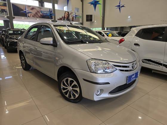 TOYOTA ETIOS 1.5 XS SEDAN 16V FLEX 4P AUTOMÁTICO